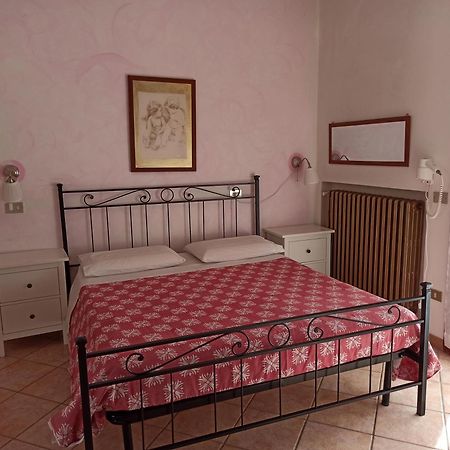 Agriturismo La Quiete Roncofreddo Bilik gambar